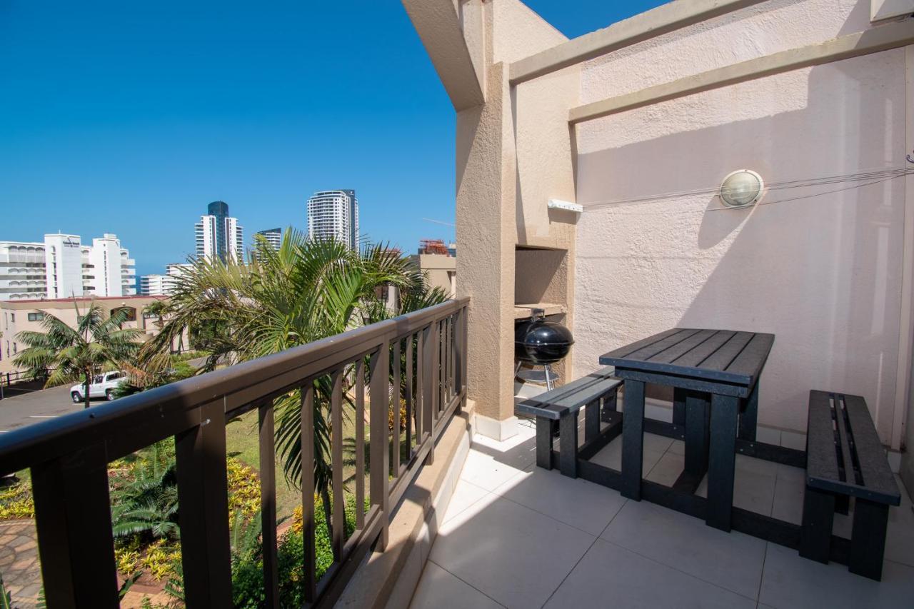 德班11 The Shades Umhlanga Rocks公寓 外观 照片